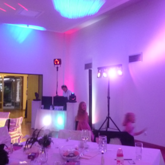 Hochzeits DJ Markus Schuh Anlage wite COVER